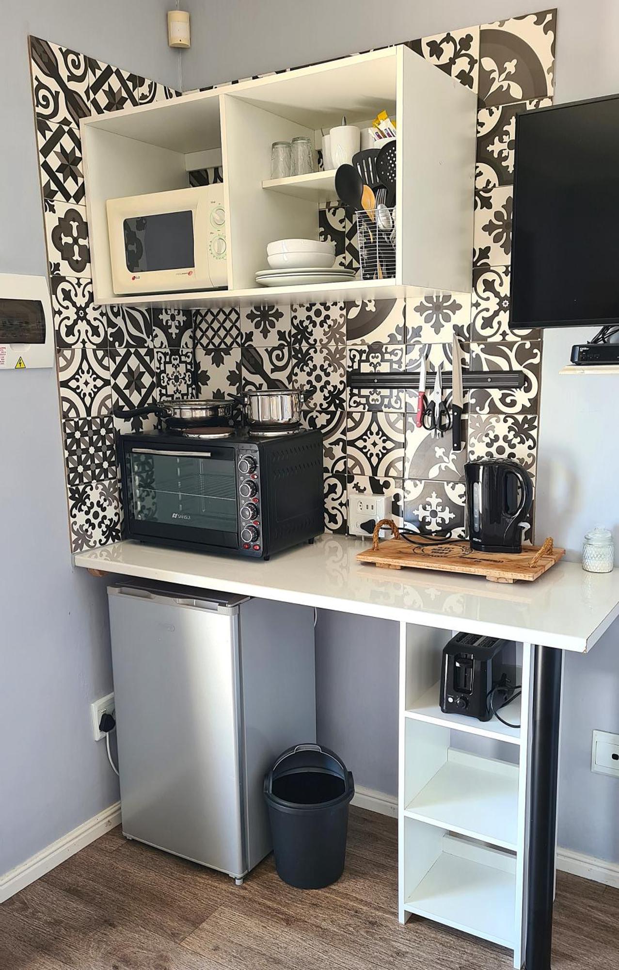 Tiende Laan Bed & Breakfast And Self-Catering Уолфиш Бей Екстериор снимка