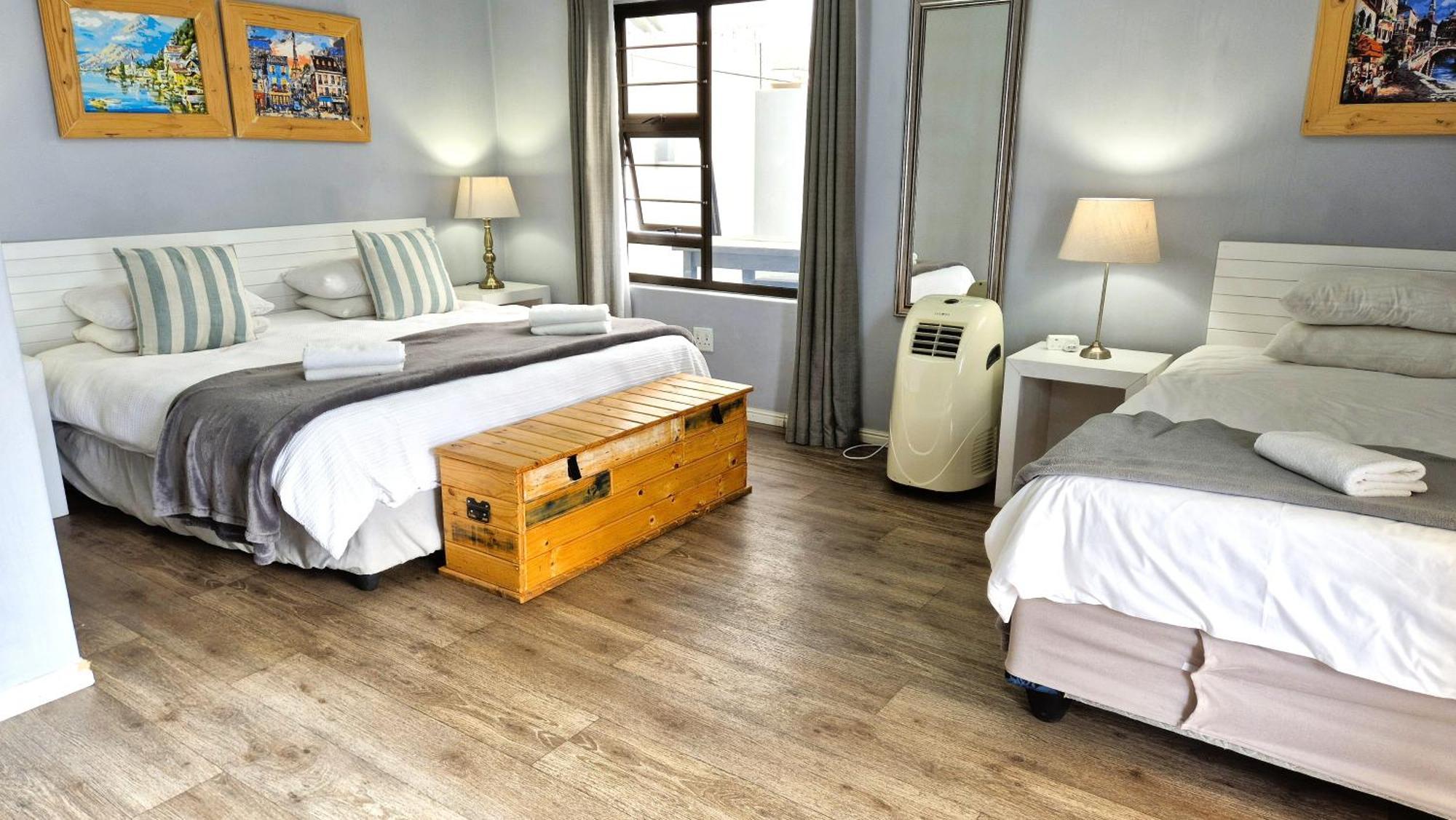 Tiende Laan Bed & Breakfast And Self-Catering Уолфиш Бей Екстериор снимка